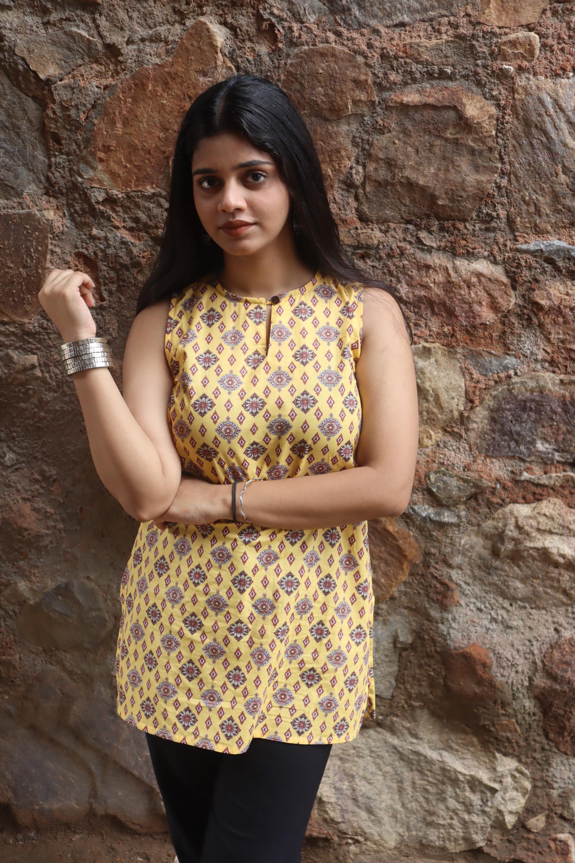 Noor Helter Neck Kurti