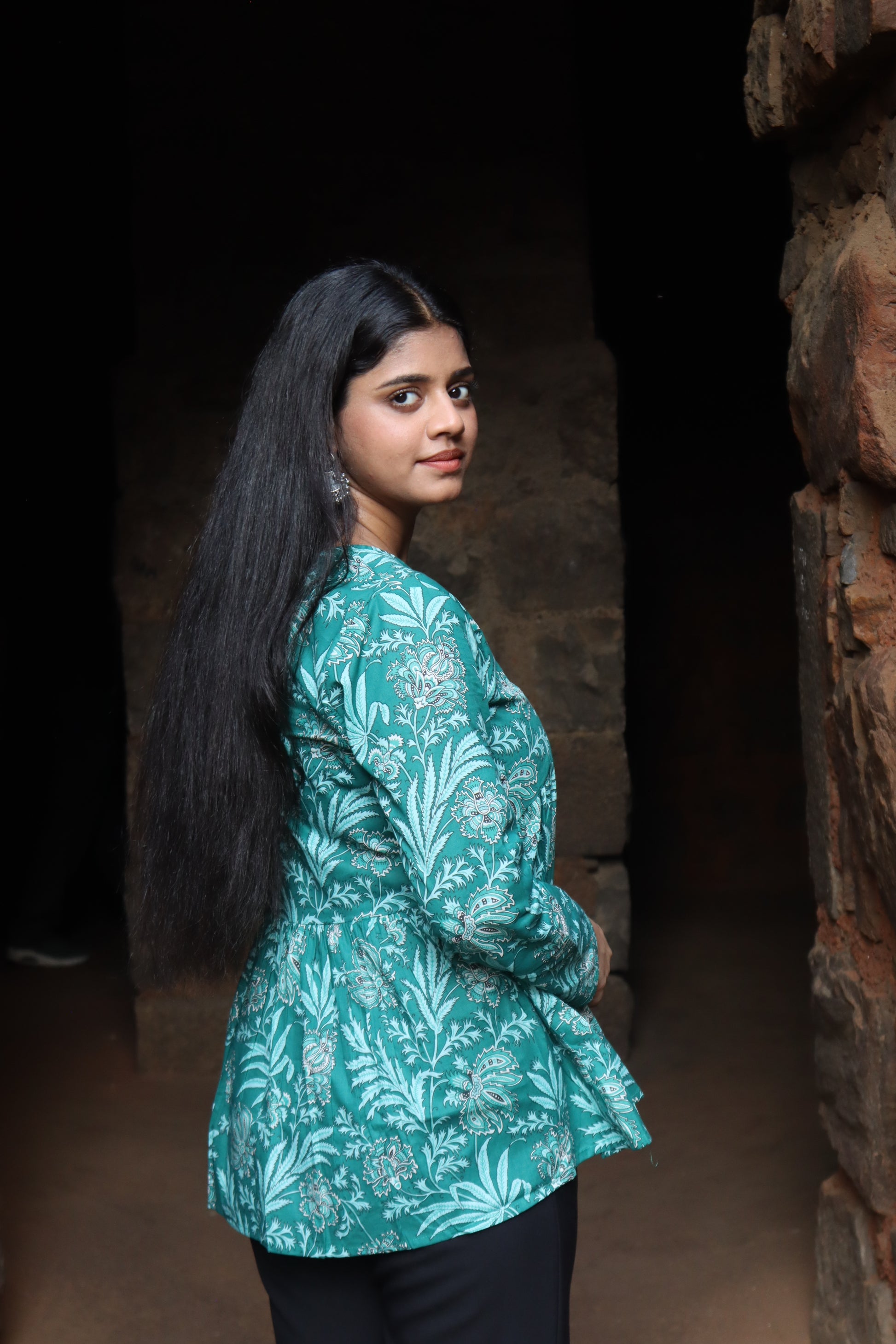 Nazaakat Flare Kurti