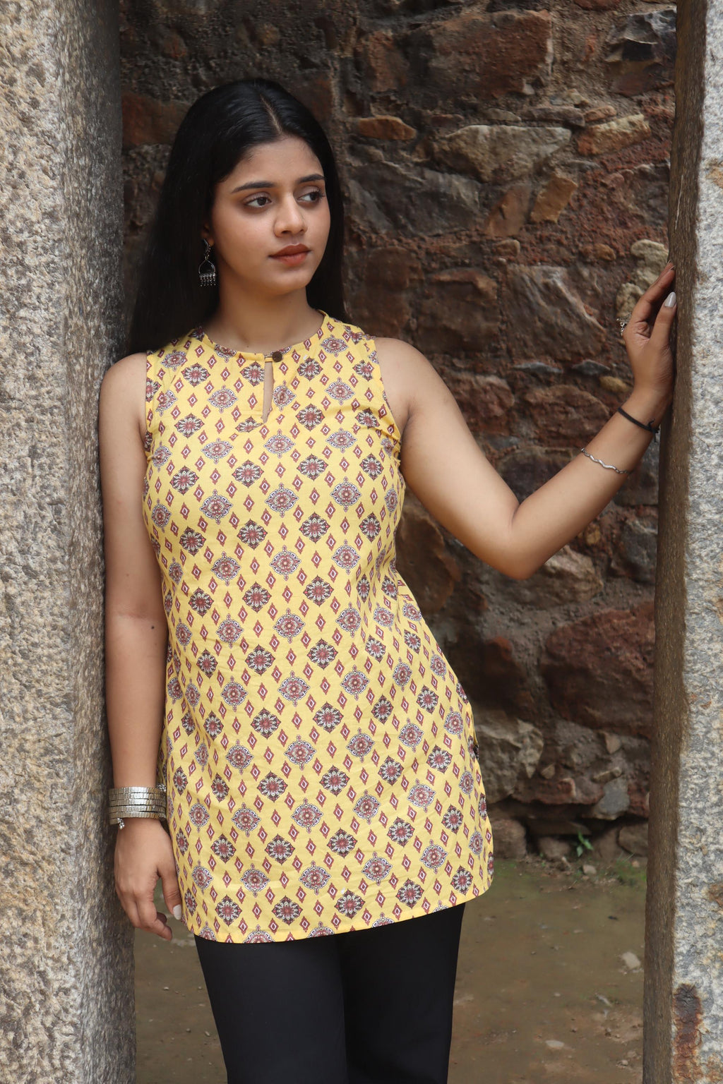 Noor Helter Neck Kurti