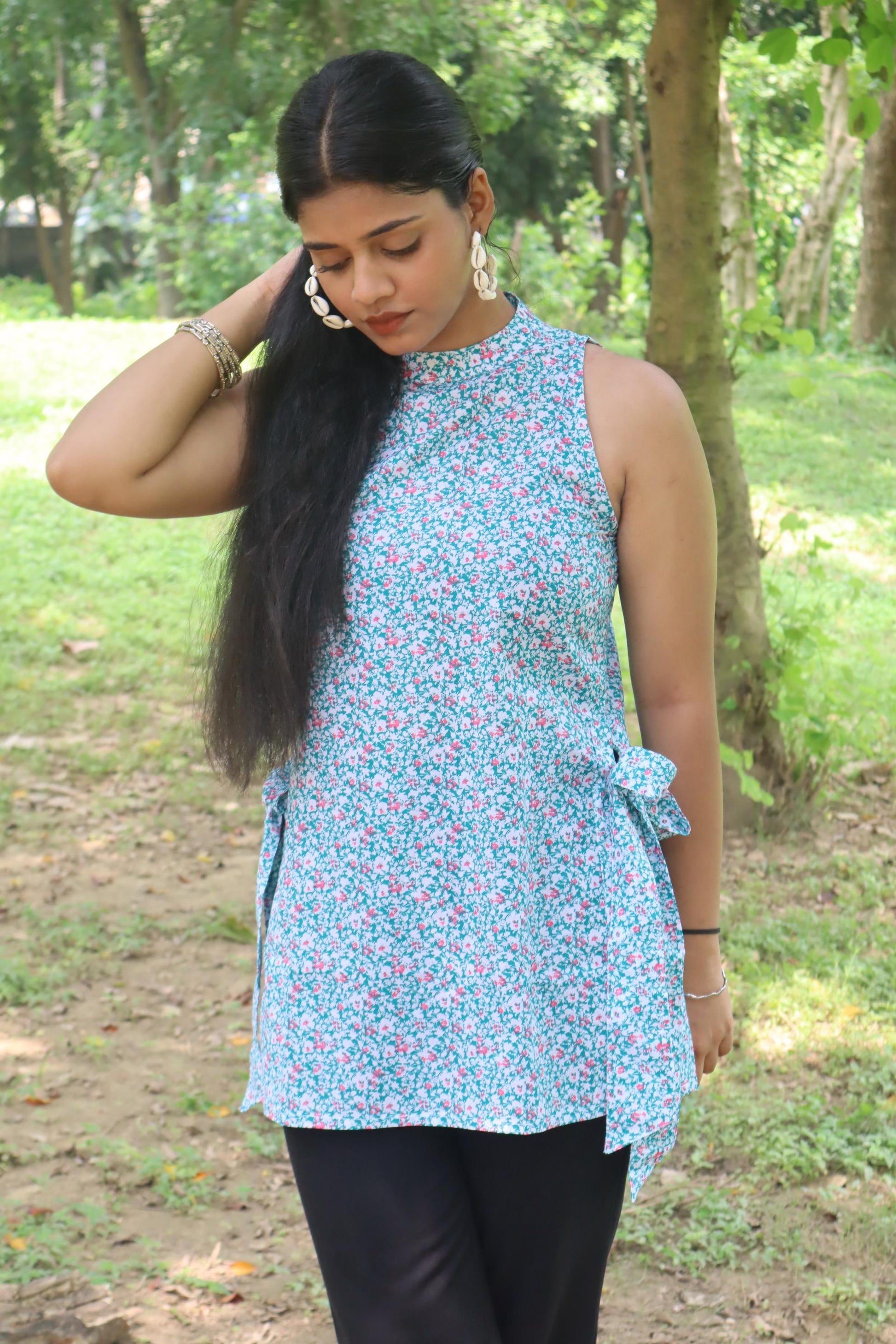 Neelam Slit Knot Kurti